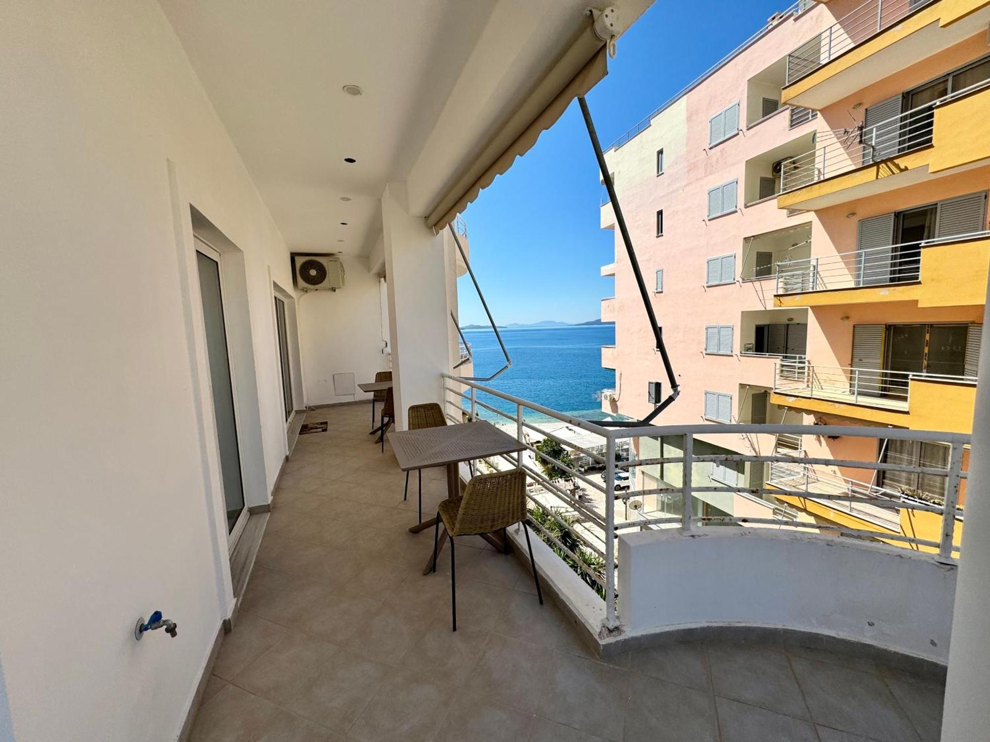Turquoise Superior 6 Persons Apartment *